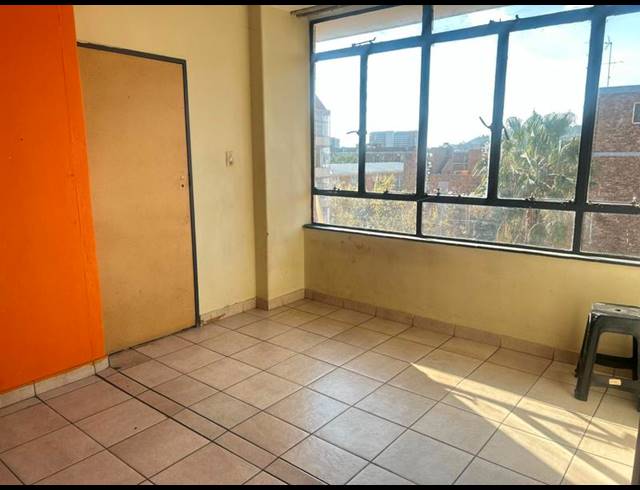 2 BEDROOM APARTMENT FOR SALE IN SUNNYSIDE